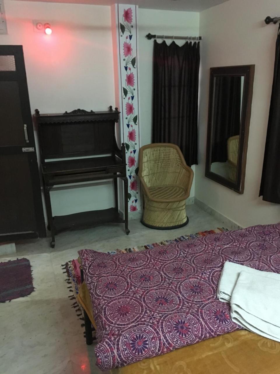 Black Pepper Home Stay 우다이푸르 외부 사진